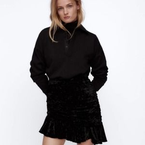 Zara High Wasted Asymmetrical Velvet Mini Skirt Size M